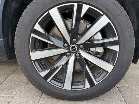 New 2026 Volvo XC90 B6 Core w/ Protection Package Premier AWD/4WD image 9