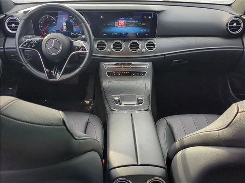 Used 2023 Mercedes-Benz E 350 Sedan image 18