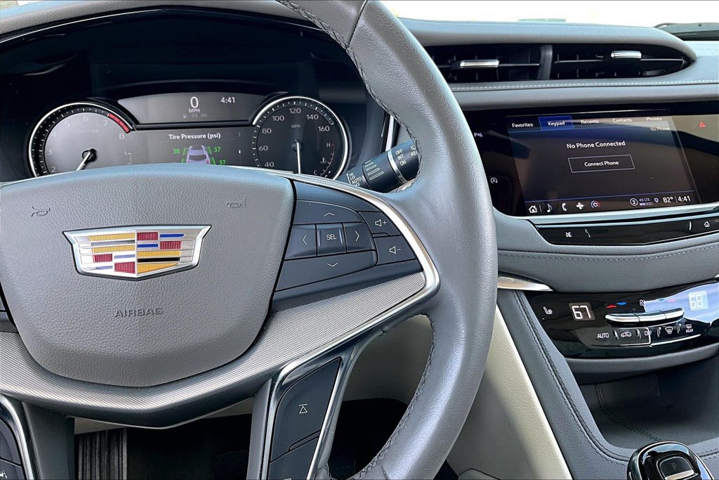 Used 2022 Cadillac XT5 Premium Luxury FWD image 21