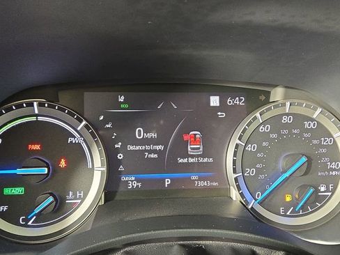 Used 2022 Toyota Highlander XLE AWD/4WD image 17
