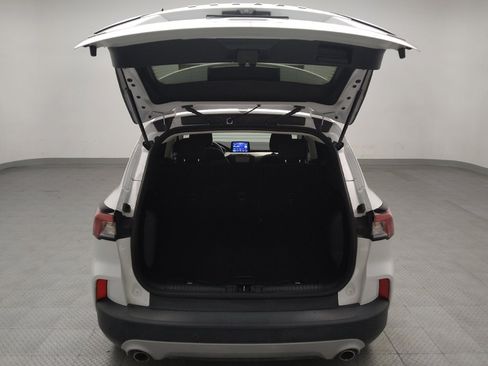Used 2021 Ford Escape SE FWD image 29