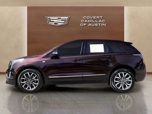 Used 2021 Cadillac XT5 Sportv image 2