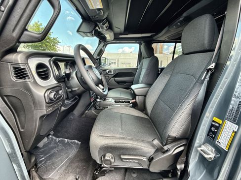 New 2025 Jeep Wrangler Willys image 13