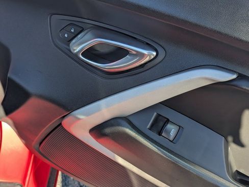 Used 2020 Chevrolet Camaro LT image 33