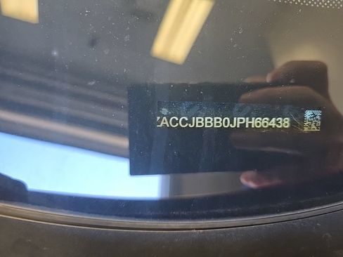 Used 2018 Jeep Renegade Latitude w/ Cold Weather Group AWD/4WD image 8