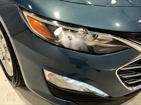 Used 2024 Chevrolet Malibu LT image 30