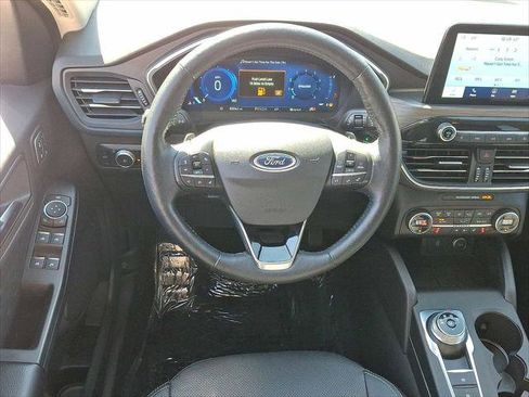 Used 2020 Ford Escape Titanium AWD/4WD image 21