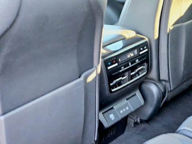 Used 2025 Acura MDX w/ Technology Package AWD/4WD image 28
