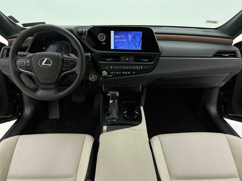 Certified 2023 Lexus ES 300h w/ Premium Package image 2