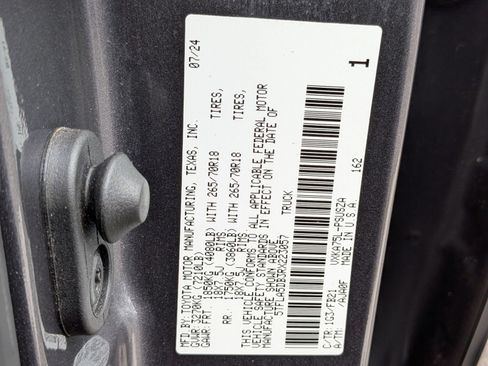 Used 2024 Toyota Tundra SR5 AWD/4WD image 39