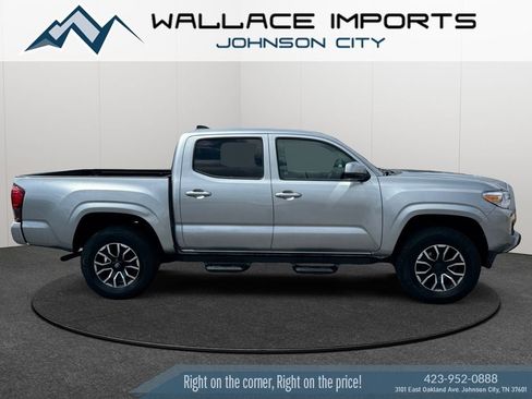 Used 2023 Toyota Tacoma SR AWD/4WD image 6