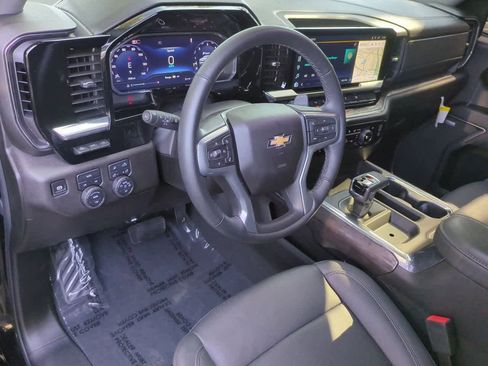 Used 2025 Chevrolet Silverado 1500 LTZ w/ LTZ Premium Package image 10