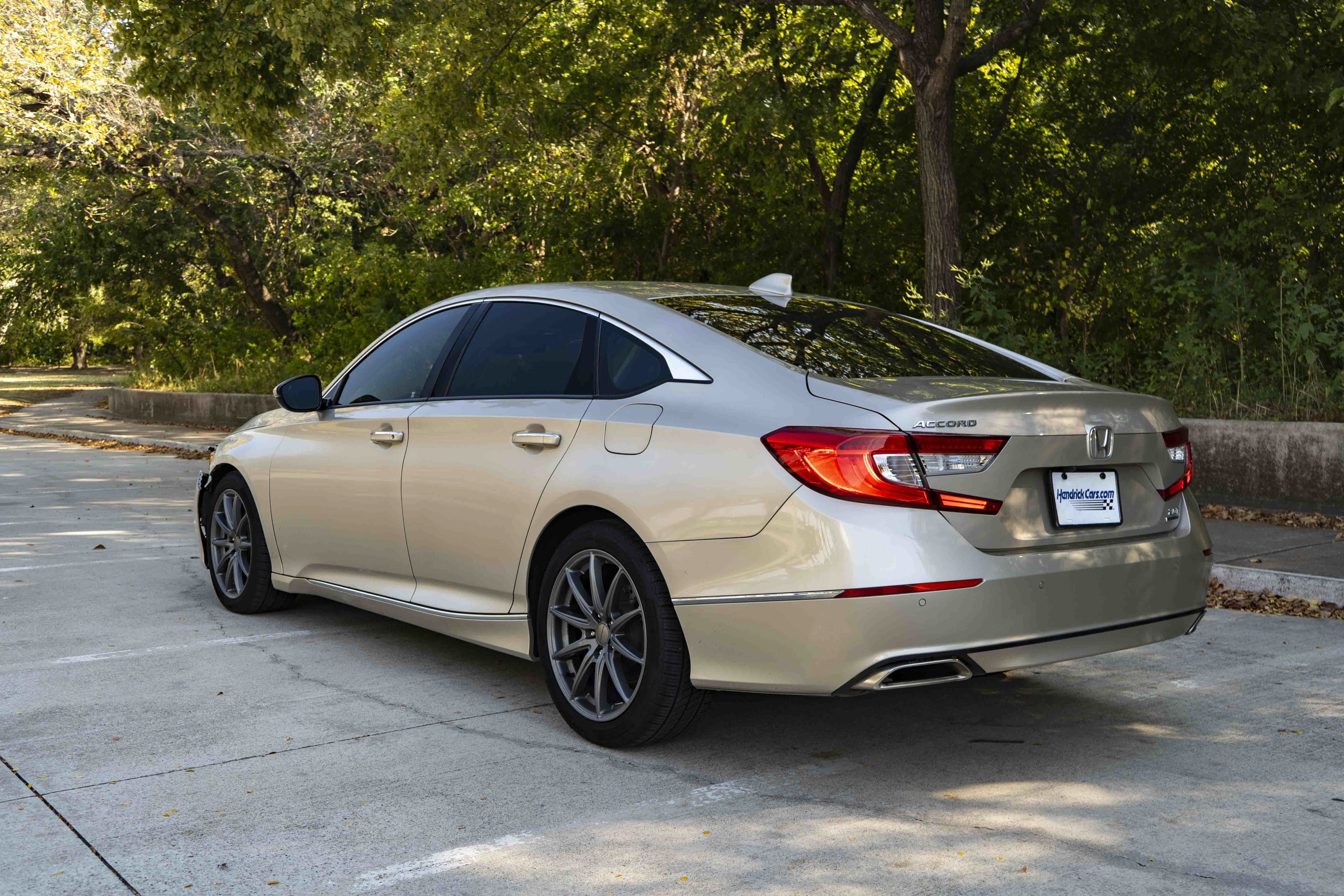 Used 2020 Honda Accord Touring image 7