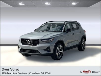 New 2026 Volvo XC40 B5 Plus w/ Protection Package Premier
