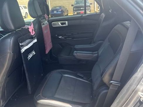 Used 2022 Ford Explorer ST-Line RWD image 11