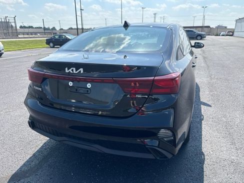 Used 2024 Kia Forte LXS FWD image 3