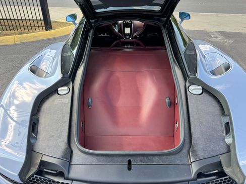 Used 2020 McLaren GT RWD image 30