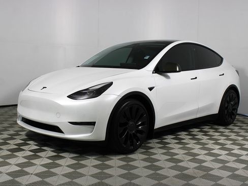 Used 2022 Tesla Model Y Performance image 18