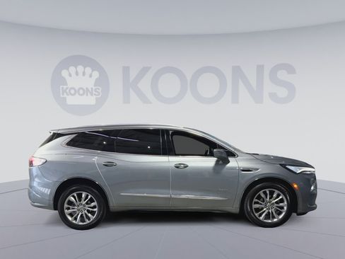 Used 2024 Buick Enclave Avenir w/ Avenir Technology Package AWD/4WD image 12