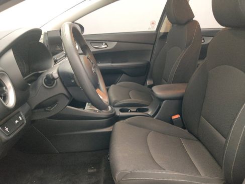 Used 2021 Kia Forte LXS FWD image 17