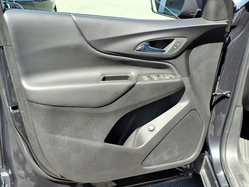 Used 2023 Chevrolet Equinox LT AWD/4WD image 10