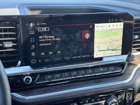 Used 2025 GMC Sierra 1500 SLT w/ SLT Premium Plus Package image 23