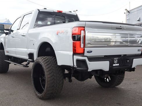 Used 2025 Ford F350 Platinum w/ Platinum Plus Package AWD/4WD image 3