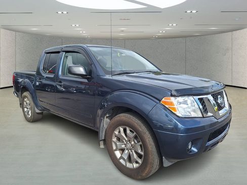 Certified 2021 Nissan Frontier SV image 7