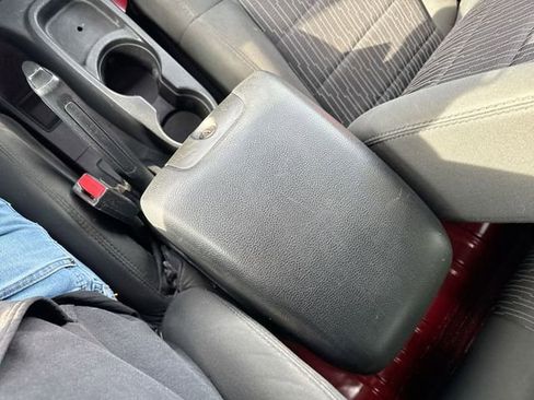 Used 2012 Jeep Wrangler Sport image 19