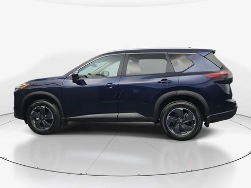 Used 2026 Nissan Rogue SV w/ SV Premium Package image 4