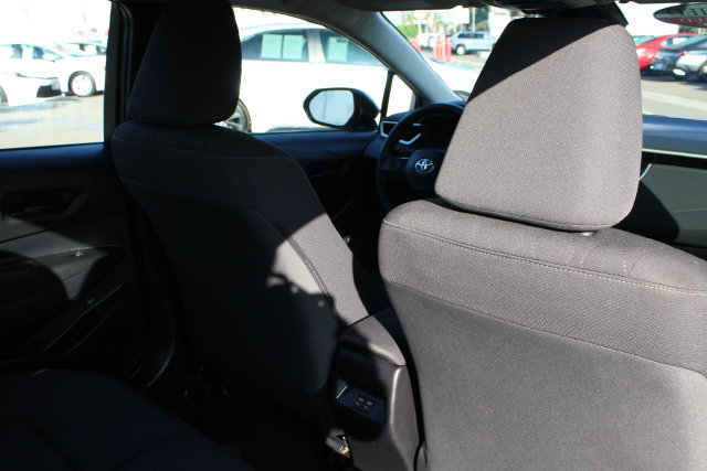 Certified 2025 Toyota Corolla LE FWD image 30