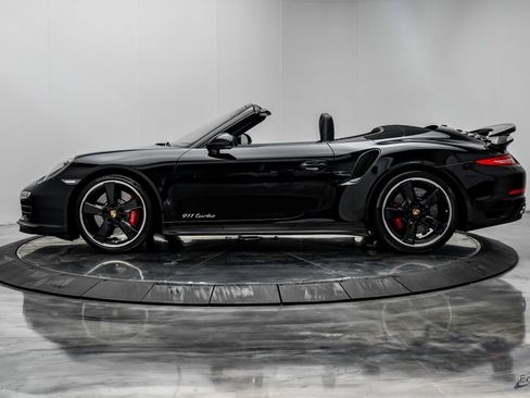 Used 2015 Porsche 911 Turbo image 6