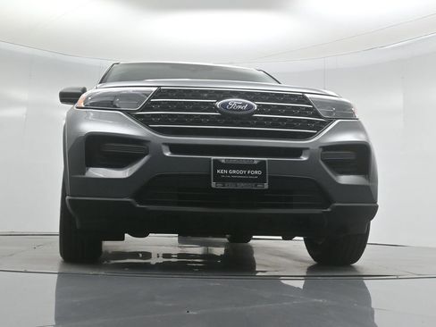 Certified 2022 Ford Explorer XLT image 50