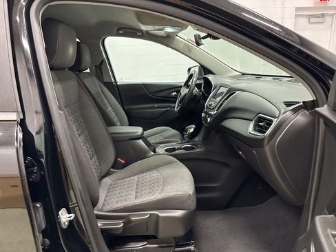 Used 2022 Chevrolet Equinox LT AWD/4WD image 36
