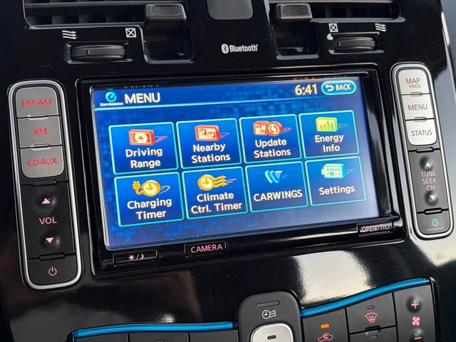 Used 2015 Nissan Leaf SV w/ Premium Package FWD image 28