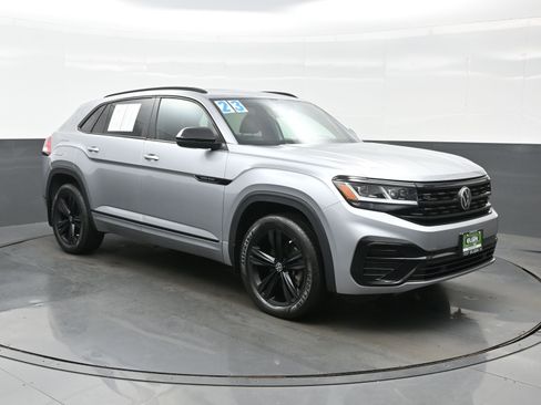 Used 2023 Volkswagen Atlas Cross Sport SEL R-Line image 8
