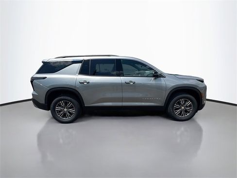 New 2026 Chevrolet Traverse LT w/ LPO, Floor Liner Package image 6