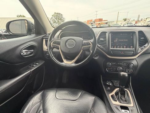 Used 2015 Jeep Cherokee Limited AWD/4WD image 18