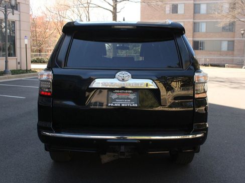 Used 2018 Toyota 4Runner Limited image 7