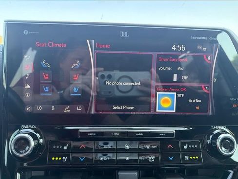 Used 2021 Toyota Highlander Limited AWD/4WD image 13