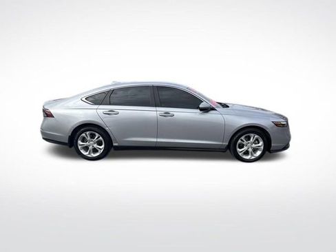 Used 2023 Honda Accord LX image 6