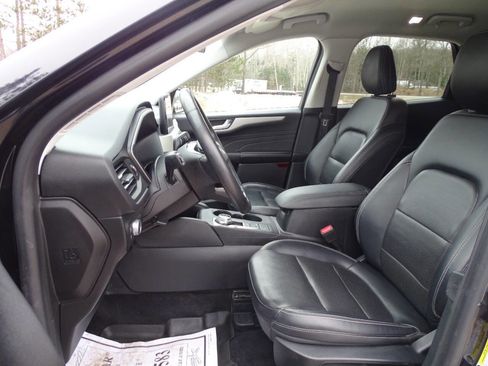 Used 2021 Ford Escape SEL image 2