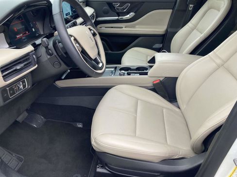 New 2025 Lincoln Corsair FWD w/ Equipment Group 101A image 21