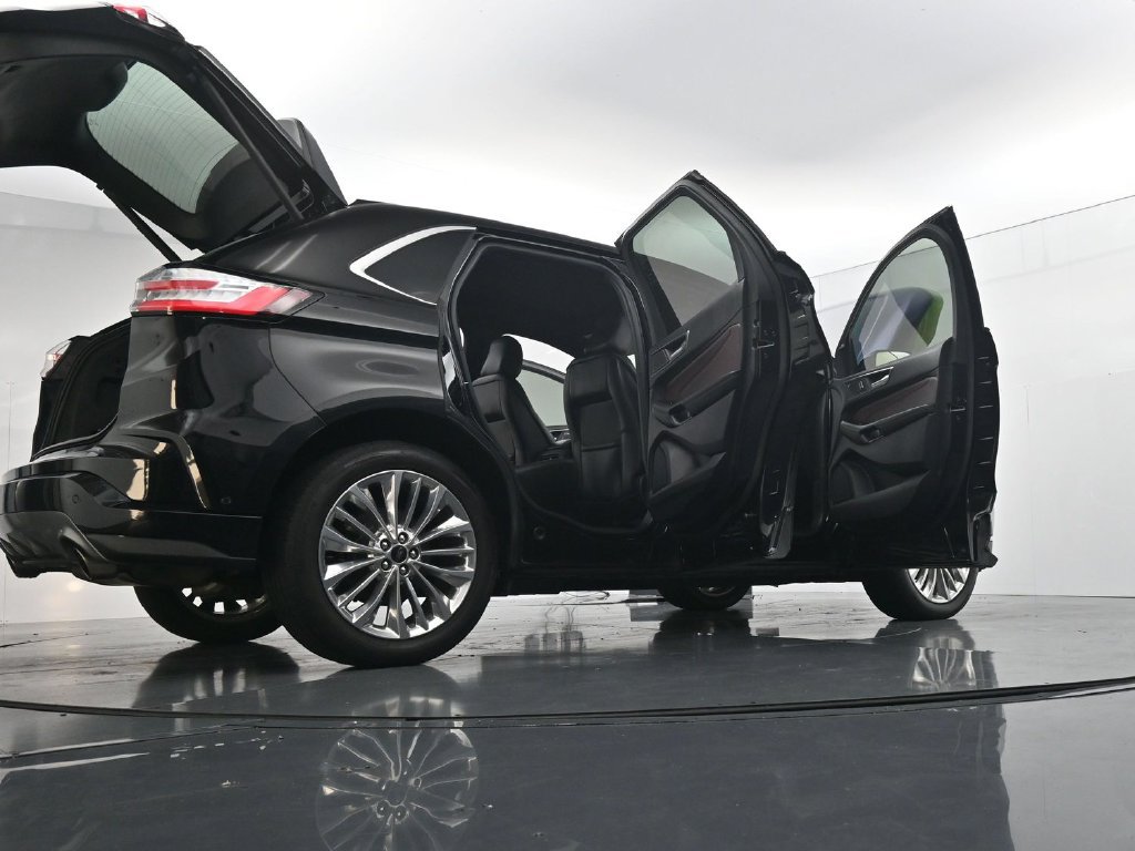 Used 2020 Ford Edge Titanium w/ Equipment Group 301A FWD image 44