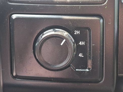 Used 2019 Ford F150 XL w/ Equipment Group 101A Mid AWD/4WD image 25
