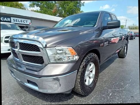 Used 2015 RAM 1500 Classic SLT RWD image 2
