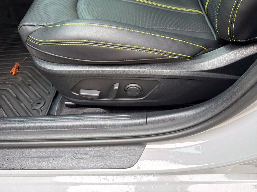 Used 2025 Kia K5 GT w/ GT1 Package FWD image 43