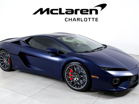 Used 2026 Lamborghini Temerario AWD/4WD image 2