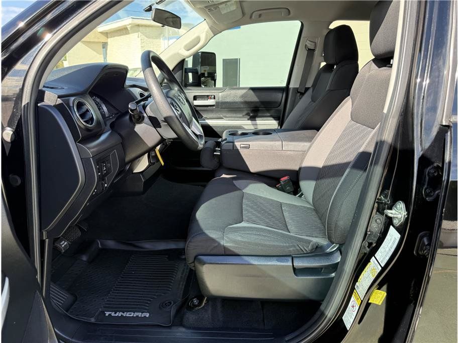 Used 2017 Toyota Tundra SR5 AWD/4WD image 12