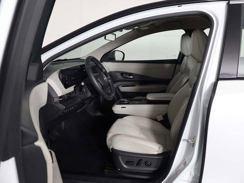 Used 2023 Nissan Ariya FWD image 30